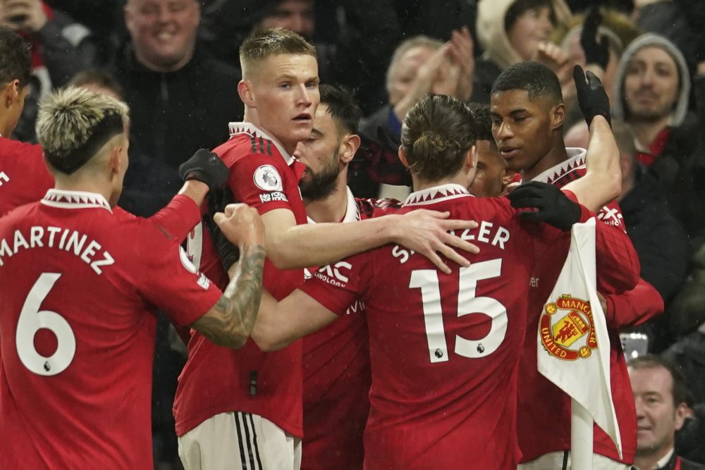 下隆重举行 下隆重举行